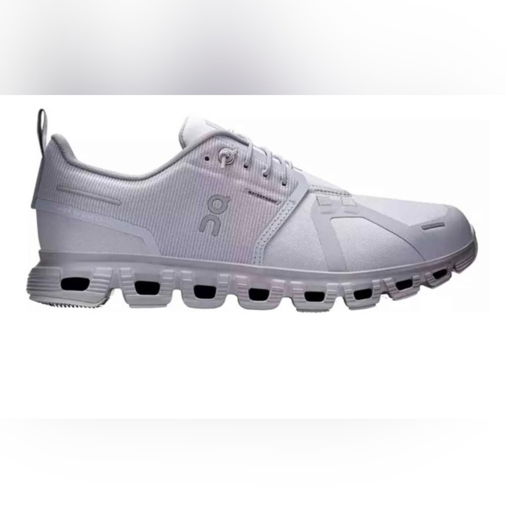 On Running Cloud 6 Waterproof Womens Performance Sneaker 7.5